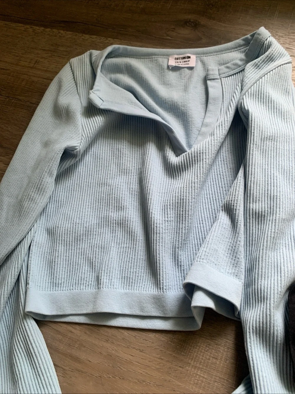 Women's Crop Top Bundle of 6 Size XS Hollister, SHEIN, and more!